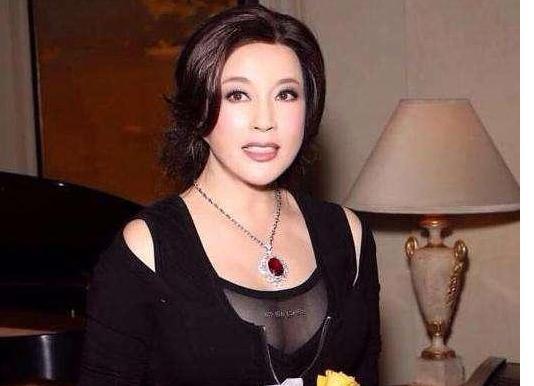 娱乐圈吃瓜刘晓庆